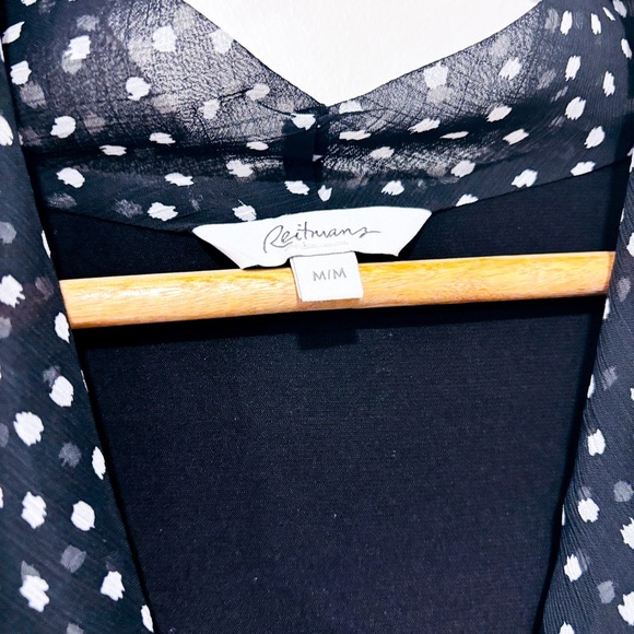 REITMANS – Black and white polka dot sleeveless blouse | Cowl neck top * - Picture 9 of 9